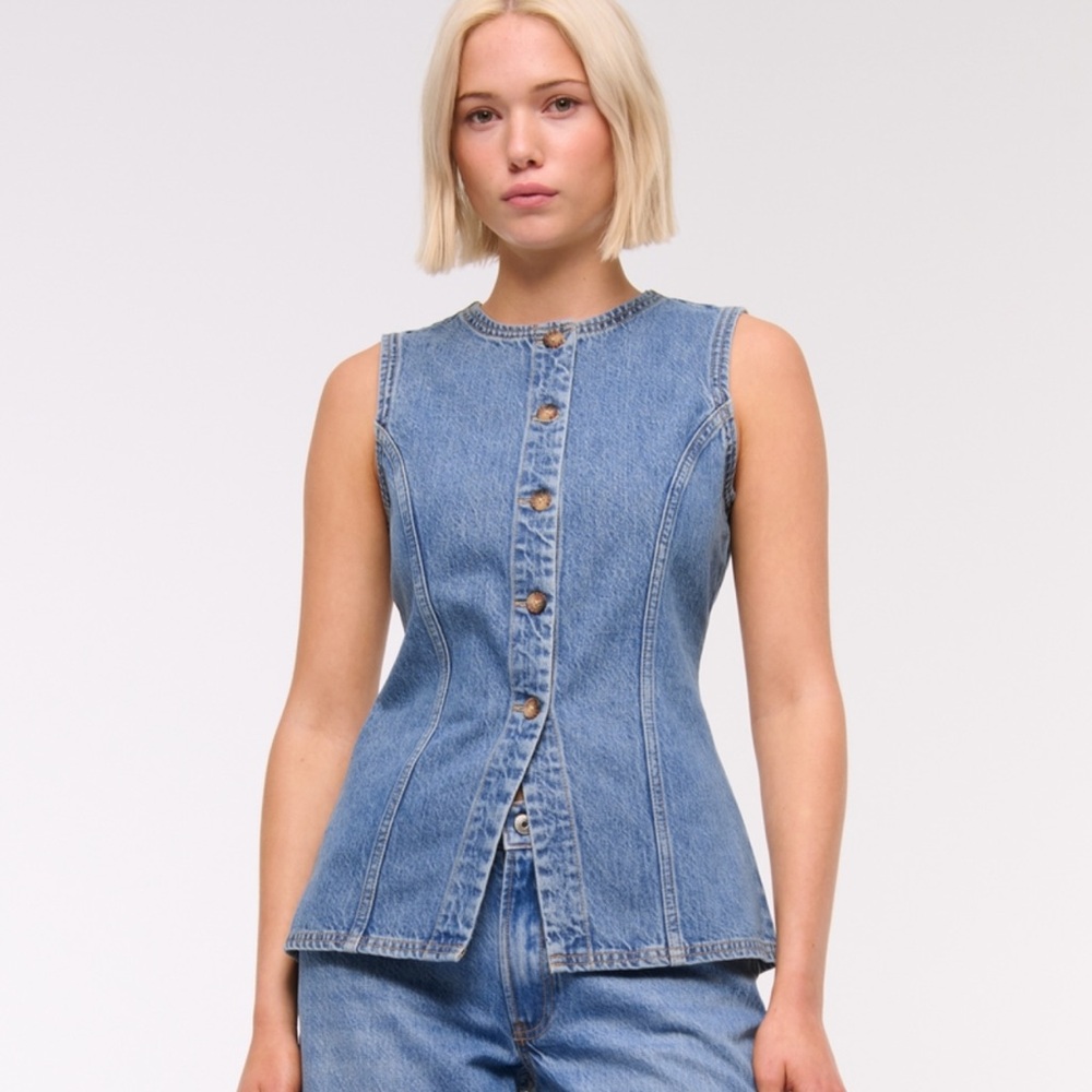Abercrombie & Fitch Denim Vest